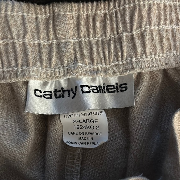 Cathy Daniels Beige Capris with Studded Hem - Picture 2 of 3